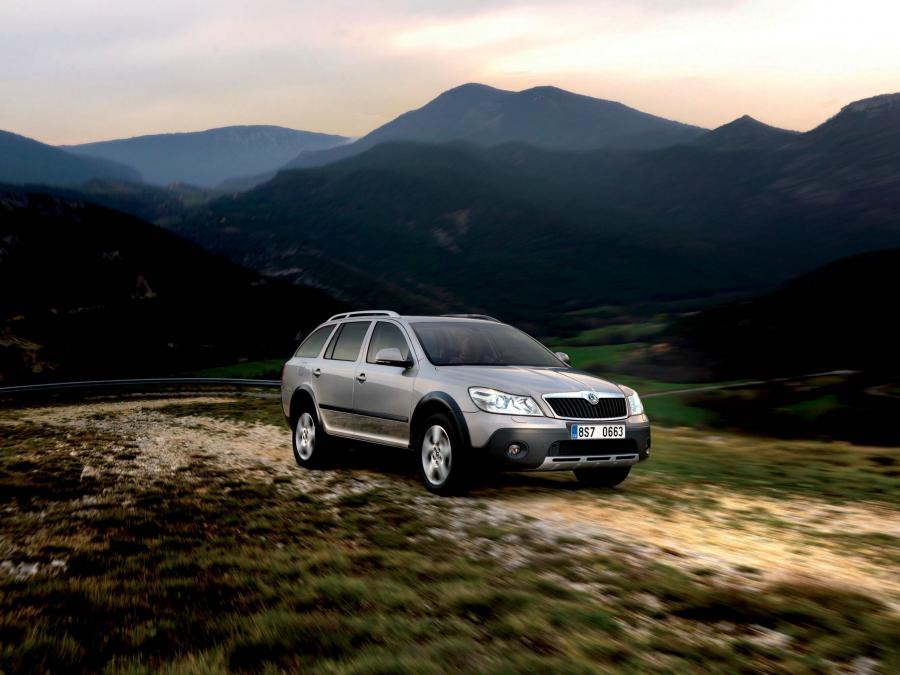  Skoda Octavia Scout 2009 года  (фото 11 из 35)